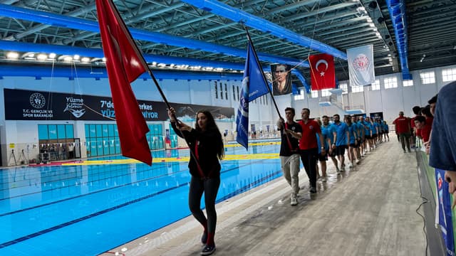 Konya'da düzenlenen Sualtı Hokeyi Türkiye Şampiyonası'nda açılışı yapıldı