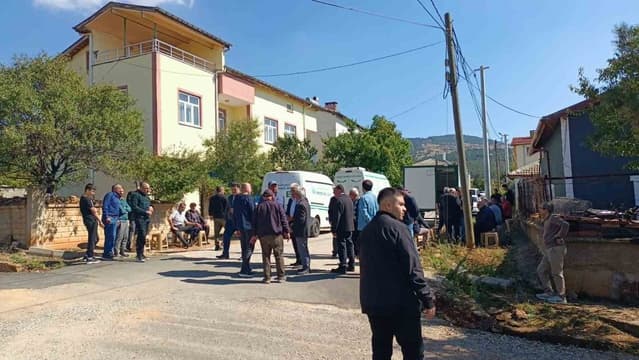 Hüyük'teki Trafik Kazasında Hayatını Kaybeden Aile Son Yolculuğuna Uğurlandı