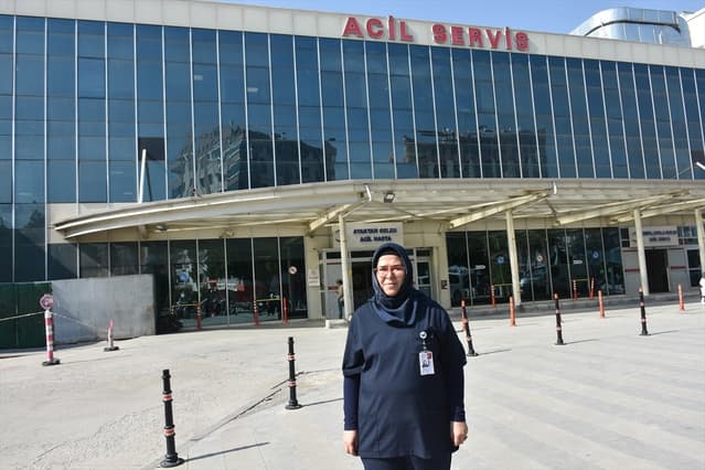 Kanser Ameliyatından 4 Ay Sonra Görevine Dönen Konyalı Hemşire Hastalarına Umut Oluyor