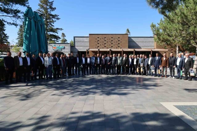Karapınar'da 19 Ekim Muhtarlar Günü Törenle Kutlandı
