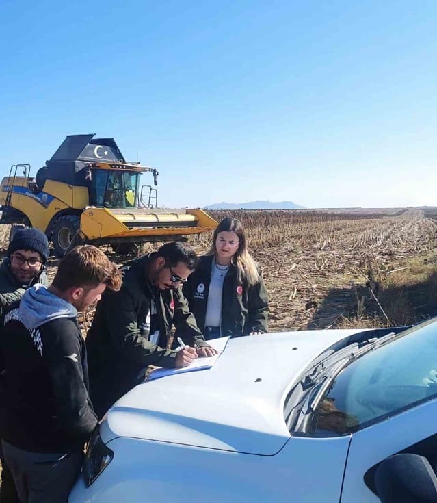 Karapınar'da Çerezlik Ayçiçeği Hasadında Biçerdöver Denetimi Gerçekleştirildi
