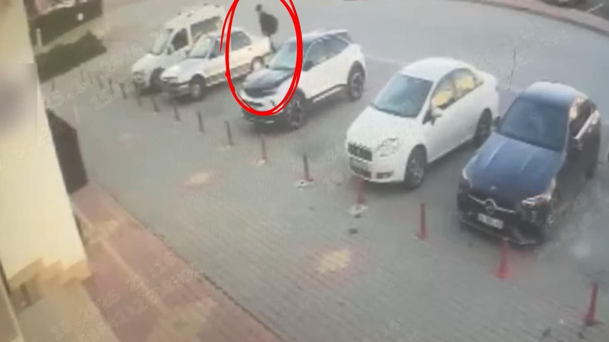 Konya'da 1,8 Milyon Liralık Altını Bozdurmaya Çalışan Dolandırıcı Suçüstü Yakalandı