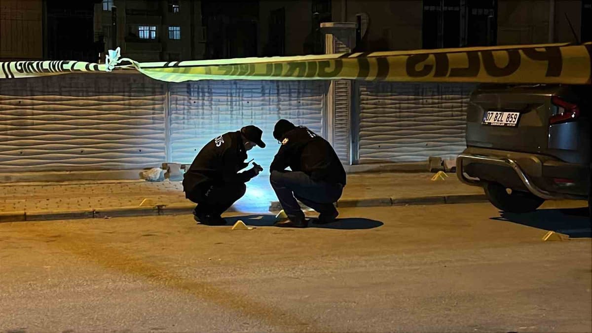 Konya'da Boşanma Aşamasındaki Eşini Silahla Yaralayan Şüpheli Yakalandı