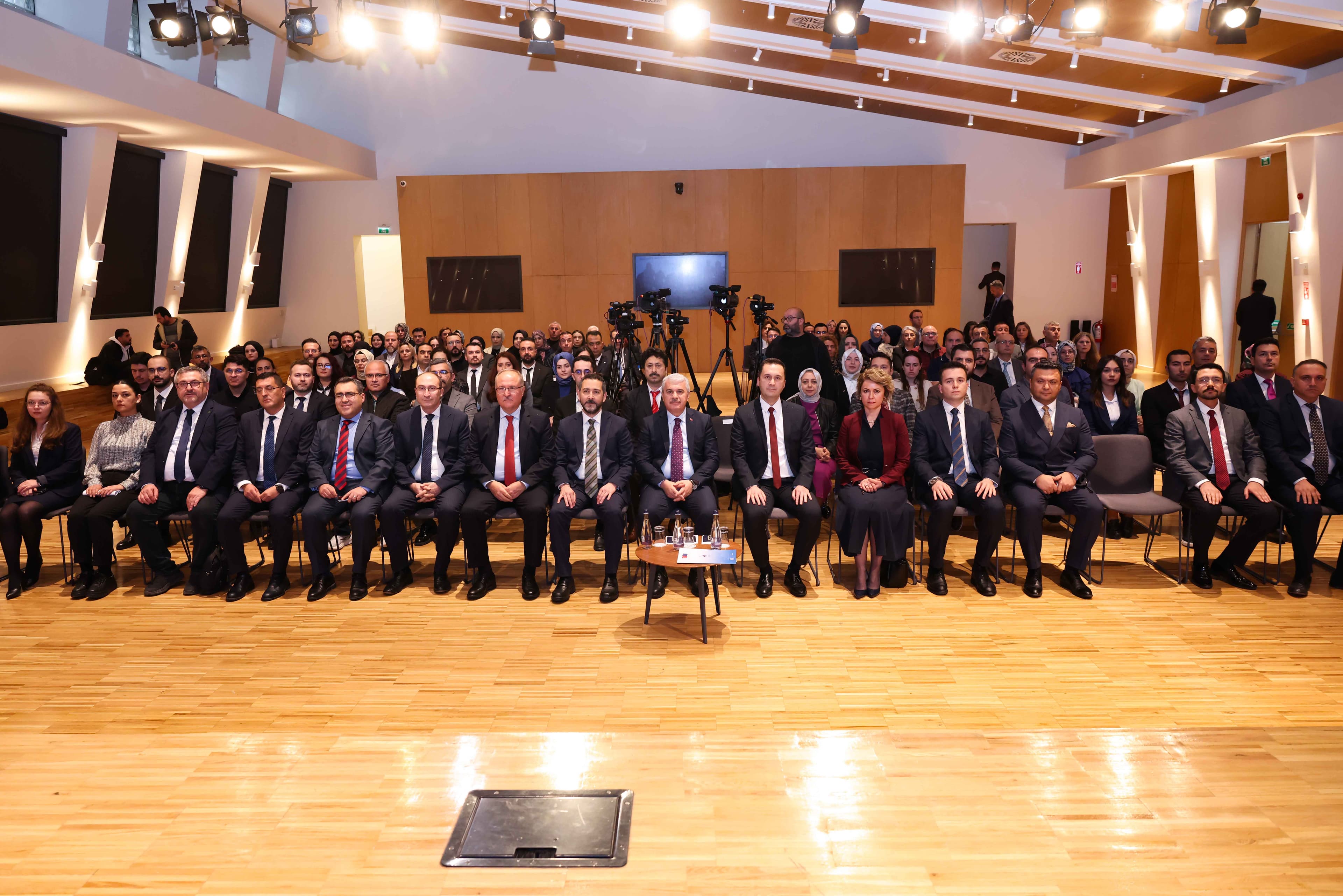 Konya Valisi İbrahim Akın Proje Yazma Eğitimi Sertifika Törenine Katıldı