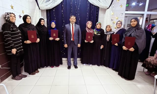 Seydişehir'de 9 Öğrenci Hafızlık İcazet Belgesi Aldı